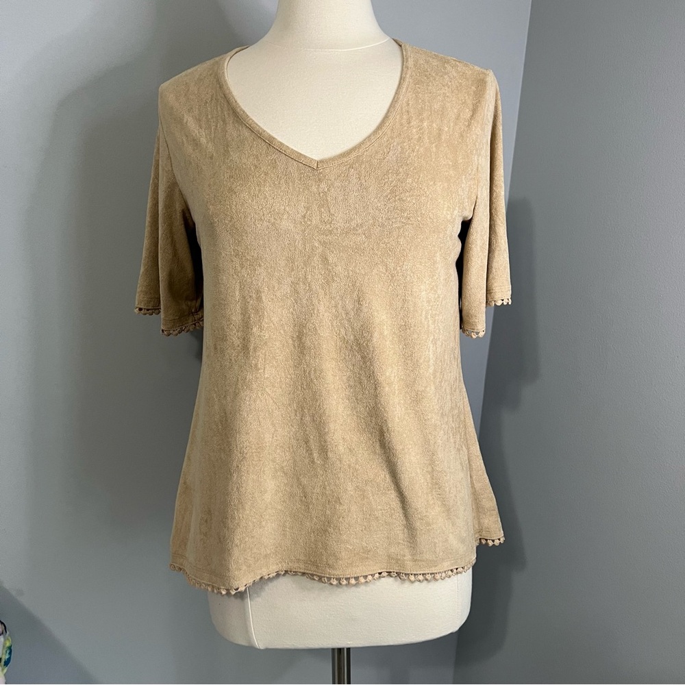 New Directions Weekend S Beige Suede Short Sleeve Blouse Top V-Neck